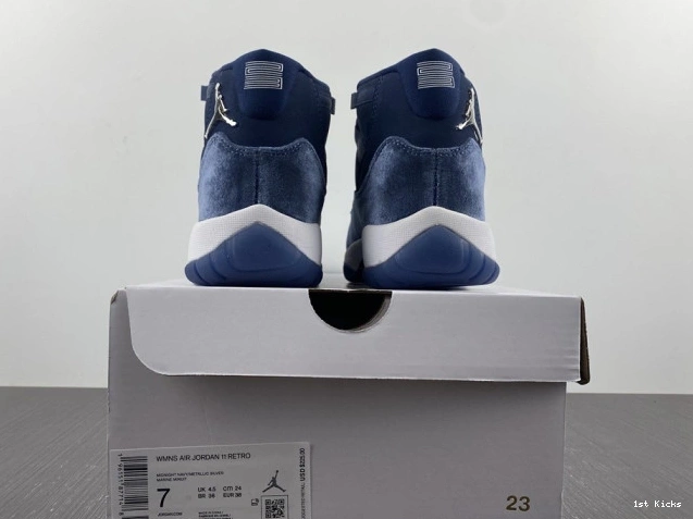 Navy WMNS Air Jordan AR0715-441 Midnight Velvet 11 0811